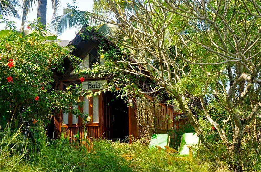 Cavala The Seaside Resort Baga Ngoại thất bức ảnh