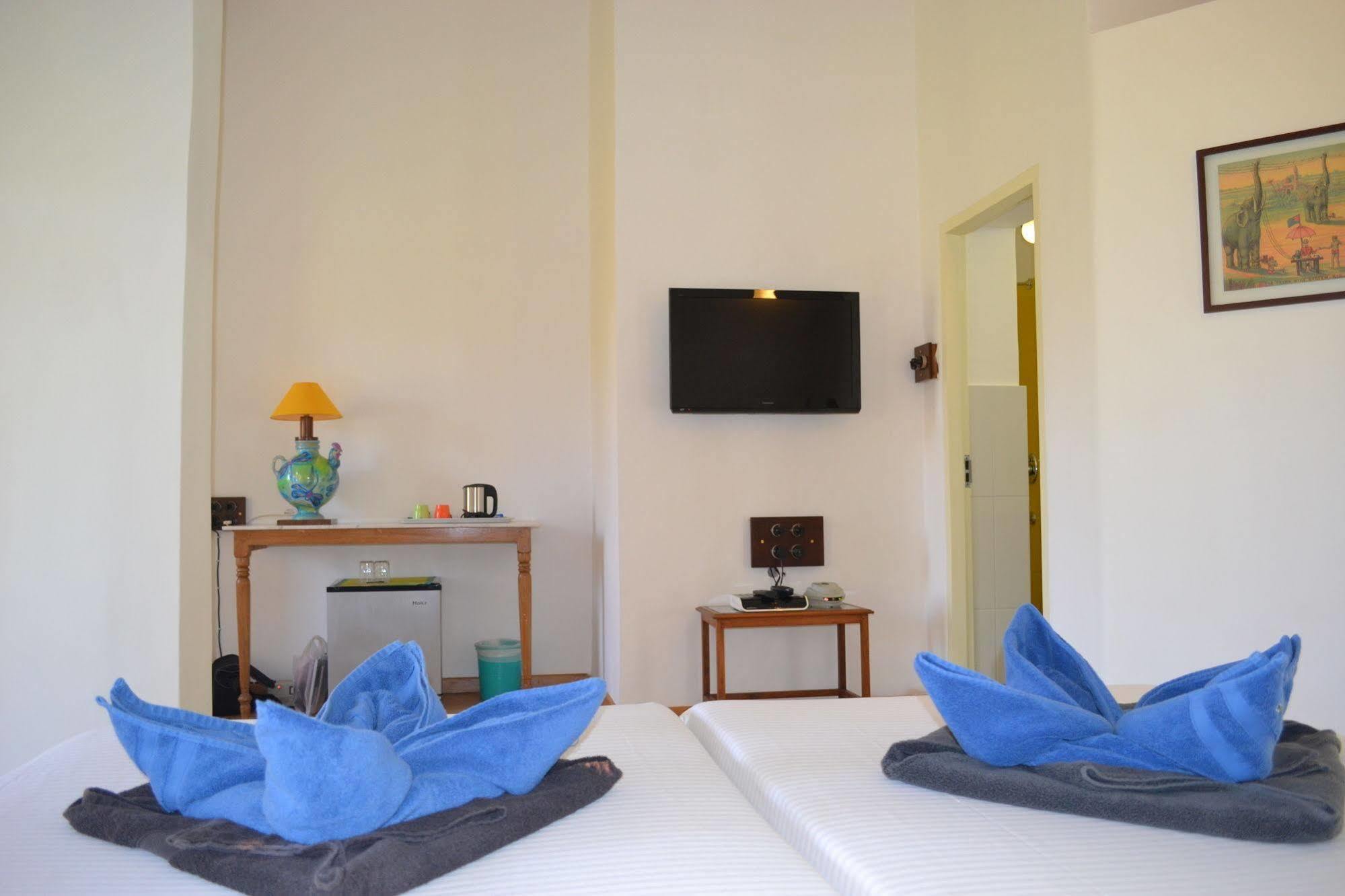 Cavala The Seaside Resort Baga Ngoại thất bức ảnh